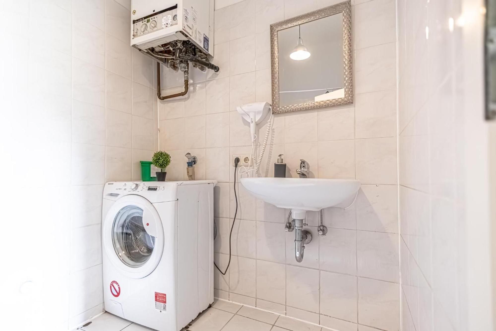 Sweet 3Br Shared Apt Near Wiener Stadthalle & Central ภายนอก รูปภาพ